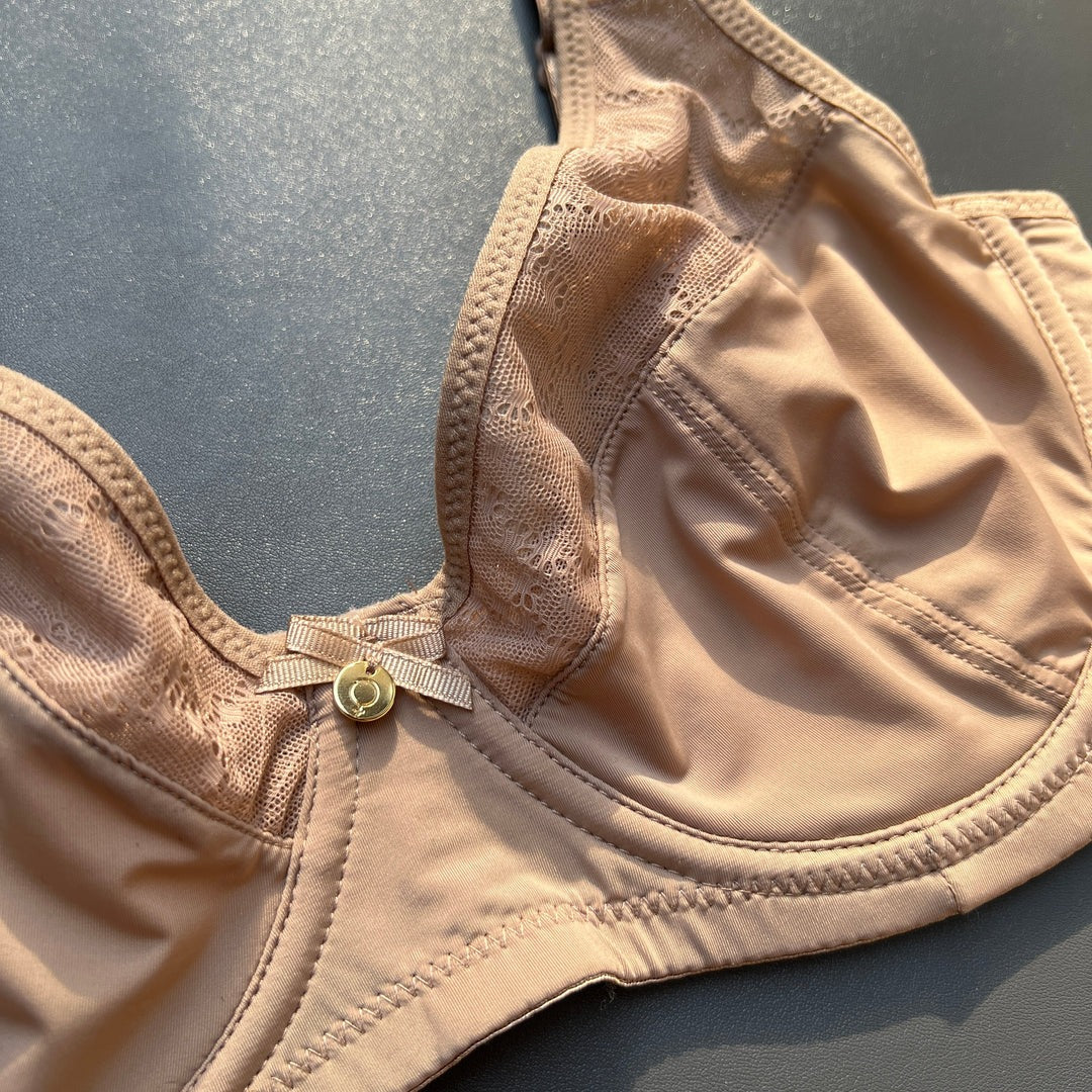 Curvy Double Layered Minimizer Wired Bra with Lace Touch-BEIGE